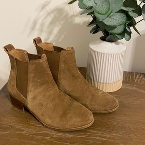 Steve Madden boots